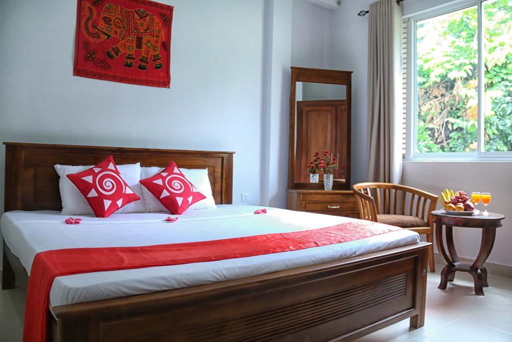 Nivahana Homestay Kandy Esterno foto