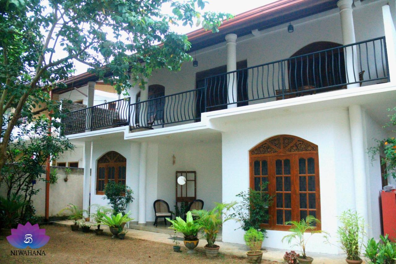 Nivahana Homestay Kandy Esterno foto