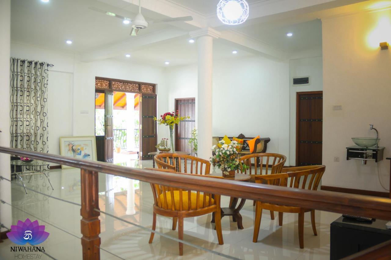 Nivahana Homestay Kandy Esterno foto